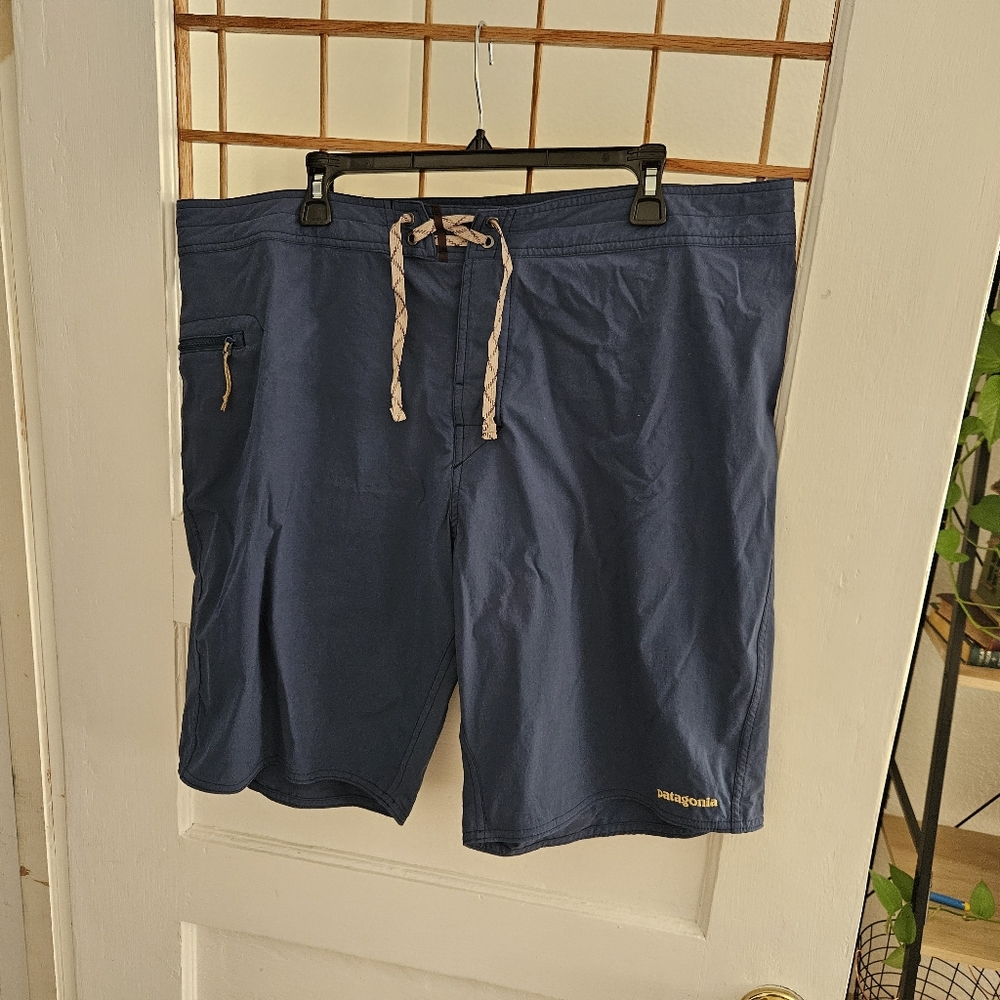 Patagonia Mens Drawstring Short Size 40 Waist Blue